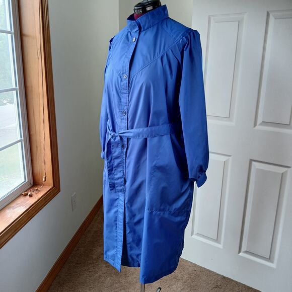 Lot One Cobalt Blue Vintage Nylon Raincoat Medium button up belt pockets - Picture 6 of 15